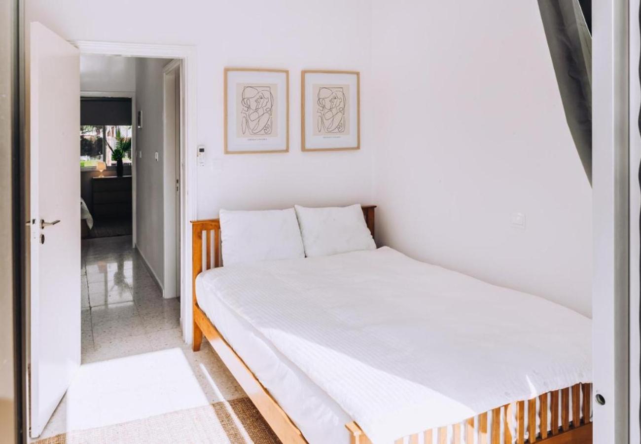 H&O Royal Townhouse In Center Paphos Apartment Екстериор снимка